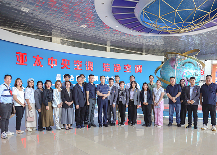 泰國東盟企業(yè)家協(xié)會代表團(tuán)到亞太集團(tuán)參觀考察